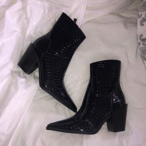 Boohoo Croc Pointed Booties